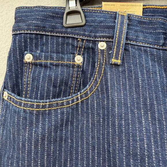 Levi's Jeans Women's 29x30 (8) Dark Blue Low Pro Mid Rise Pinstripe Straight NWT - Picture 3 of 16
